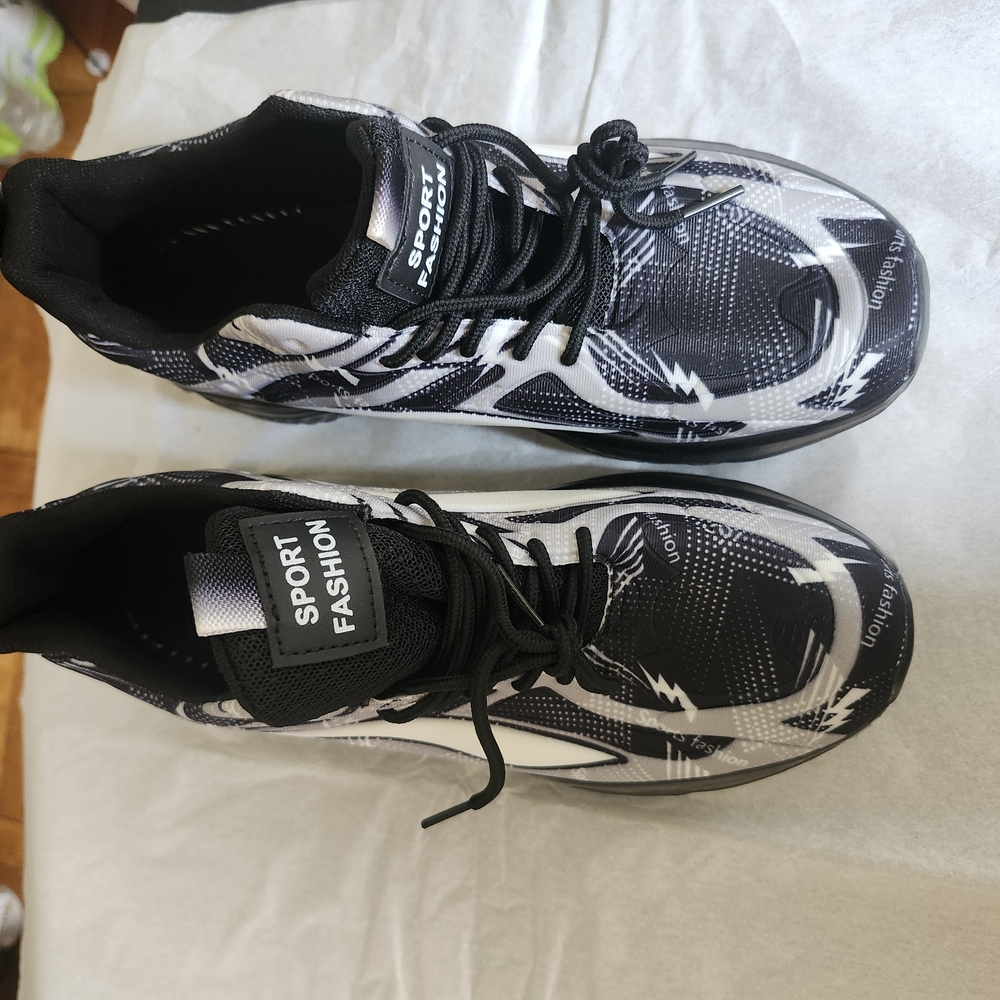 Black Athletic Shoes for Men